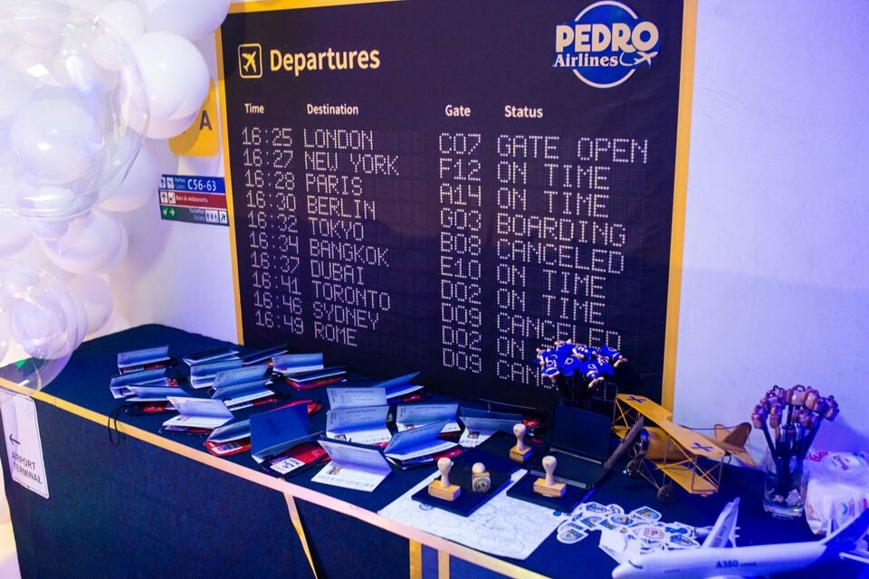 Pedro Airlaines — Festa Aeroporto
